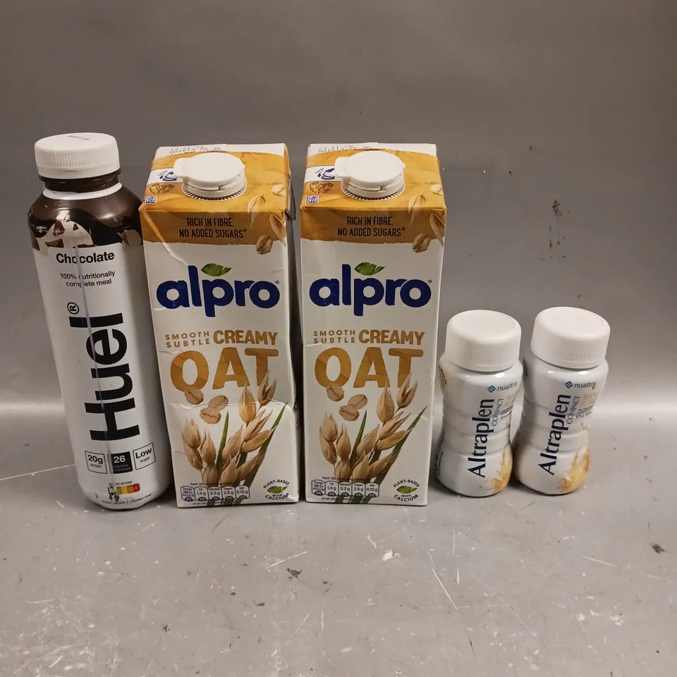 15 X ASSORTED DRINKING PRODUCTS TO INCLUDE ALPRO OAT DRINK, ALTRAPLEN COMPACT & HUEL COMPLETE MEAL DRINK - COLLECTION ONLY 