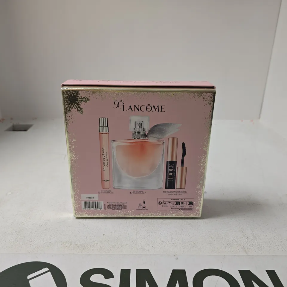 LANCOME PARIS 3 ITEM GIFT SET BOXED EAU DE PARFUM