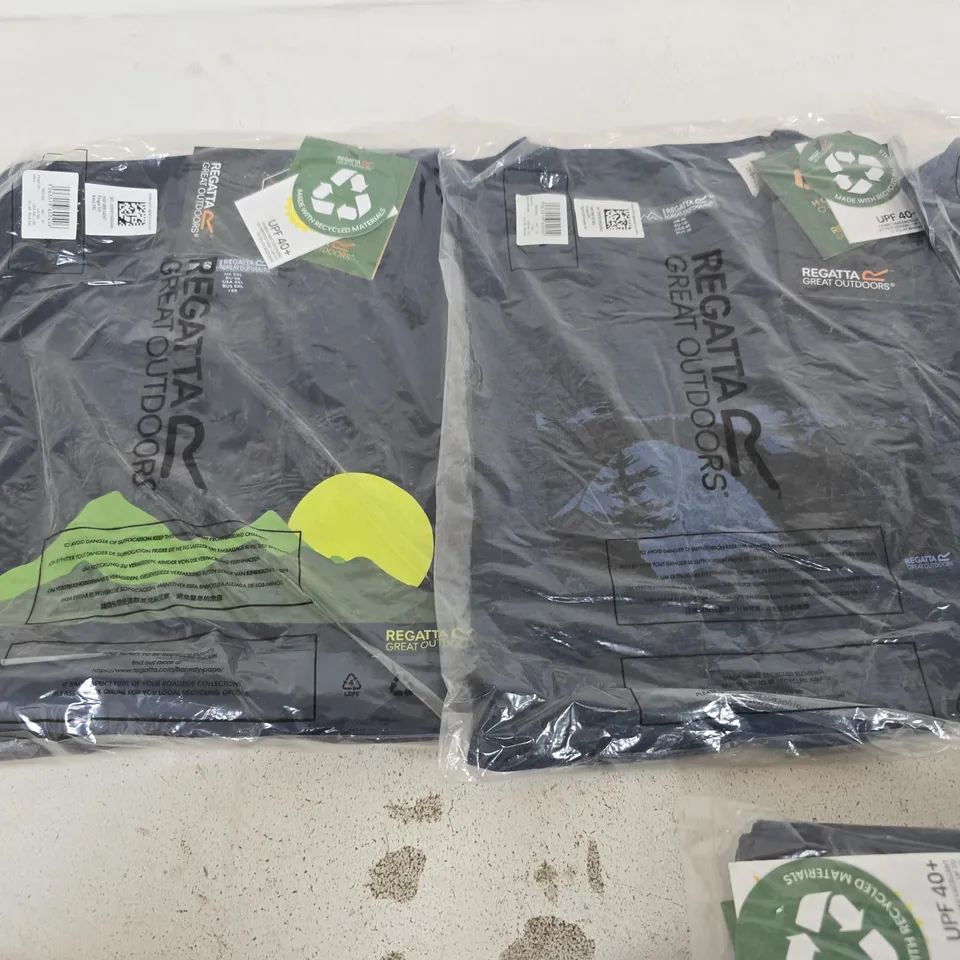 LOT OF 10 ASSORTED BRAND NEW REGATTA T-SHIRTS IN VARIOUS STYLES, COLOURS AND SIZES