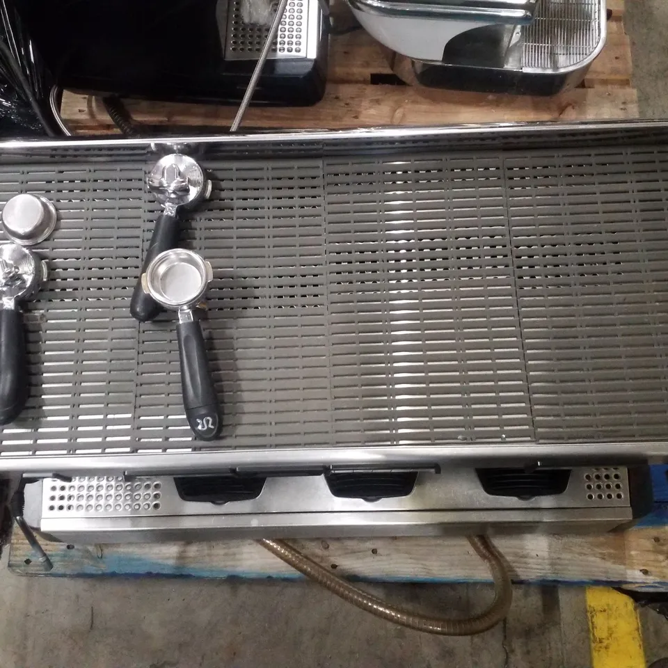 RANCILIO RAN7-3 COMMERCIAL 3 GROUP BARRISTA COFFEE MACHINE