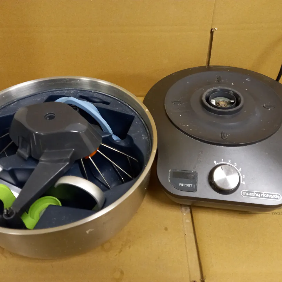 MORPHY RICHARDS 400520 MIXSTAR 