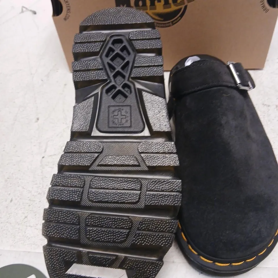 DR. MARTENS ZEBZAG MULE – BLACK, UK 7
