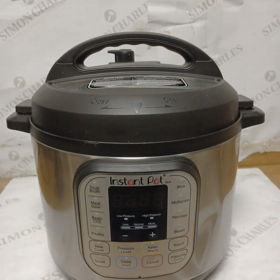 INSTANT POT DUO SMART PRESSURE COOKER