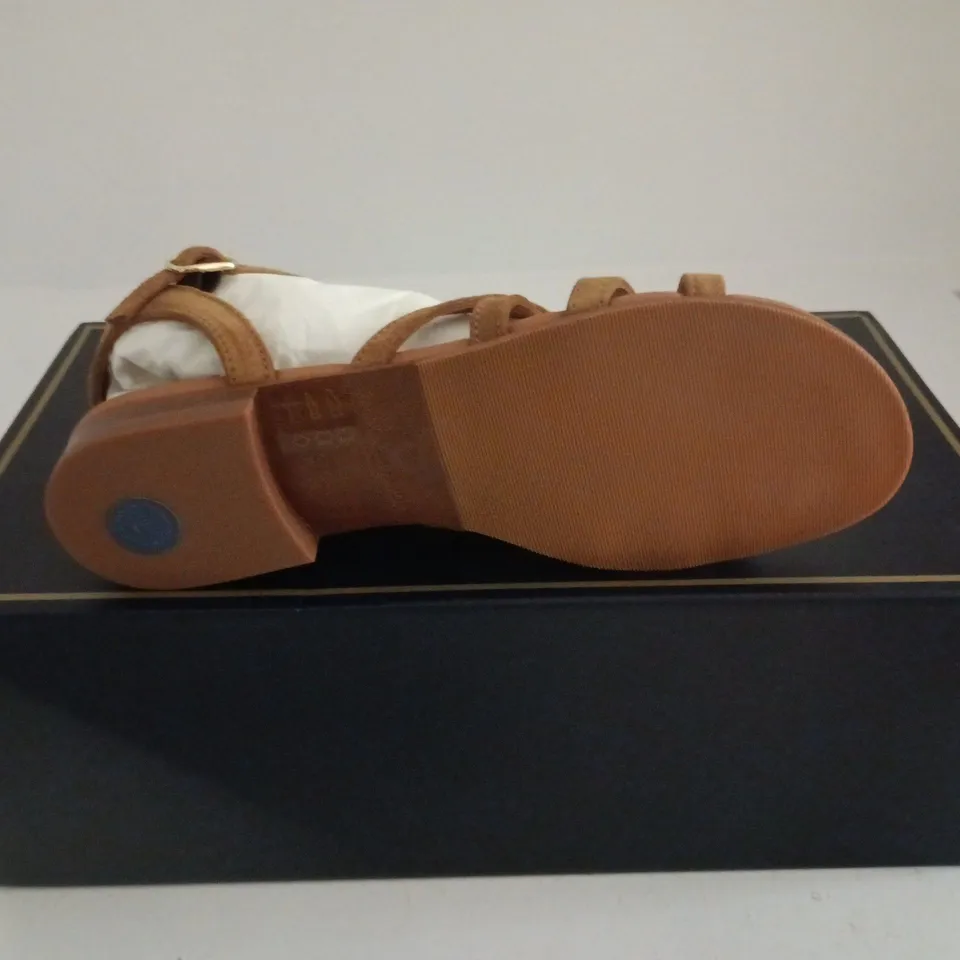 FAIRFAX AND FAVOR WOMENS ST IVES SANDAL TAN SUEDE UK 4 BOXED