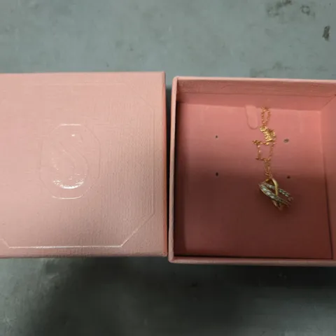 BOXED SWAROVSKI HYERBOLA NECKLACE 
