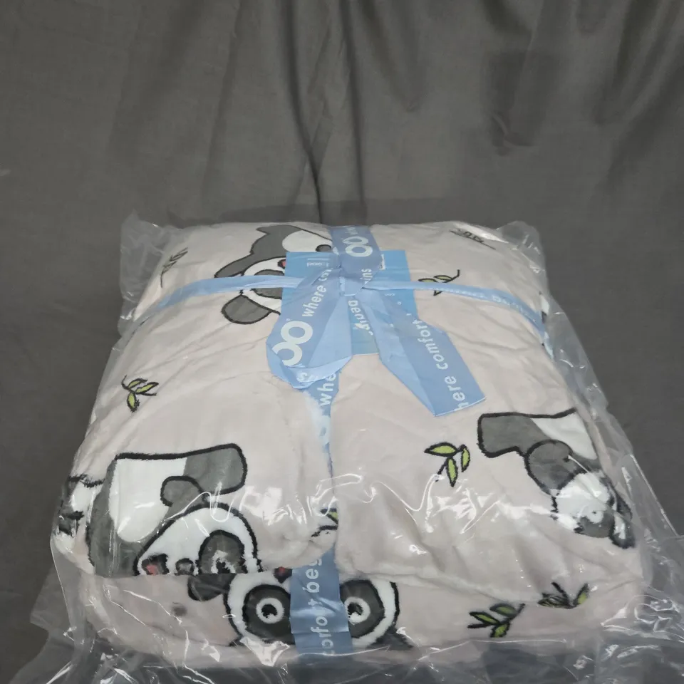 SEALED OODIE HOODED OVERSIZED BLANKET - PANDA 