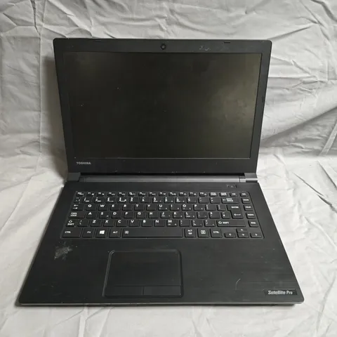 TOSHIBA SATELLITE PRO R40-C LAPTOP