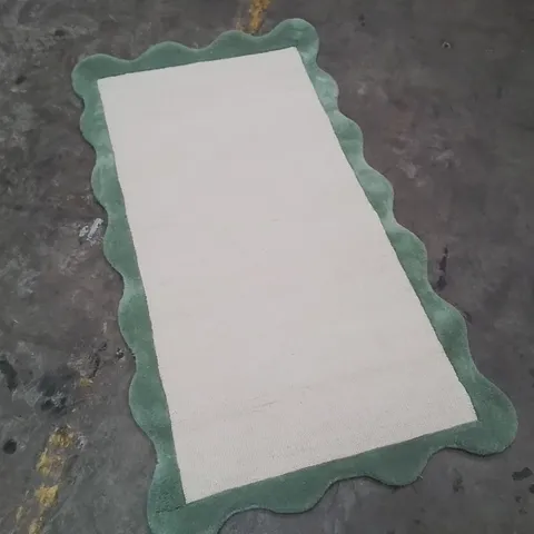 QUALITY DESIGNER AREA RUG - APPROXIMATELY 140X80CM