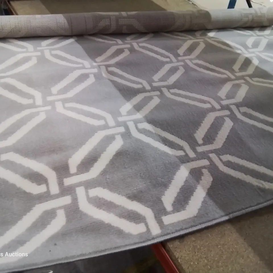 DESIGNER JUBILANT RUG GREY 120 × 180