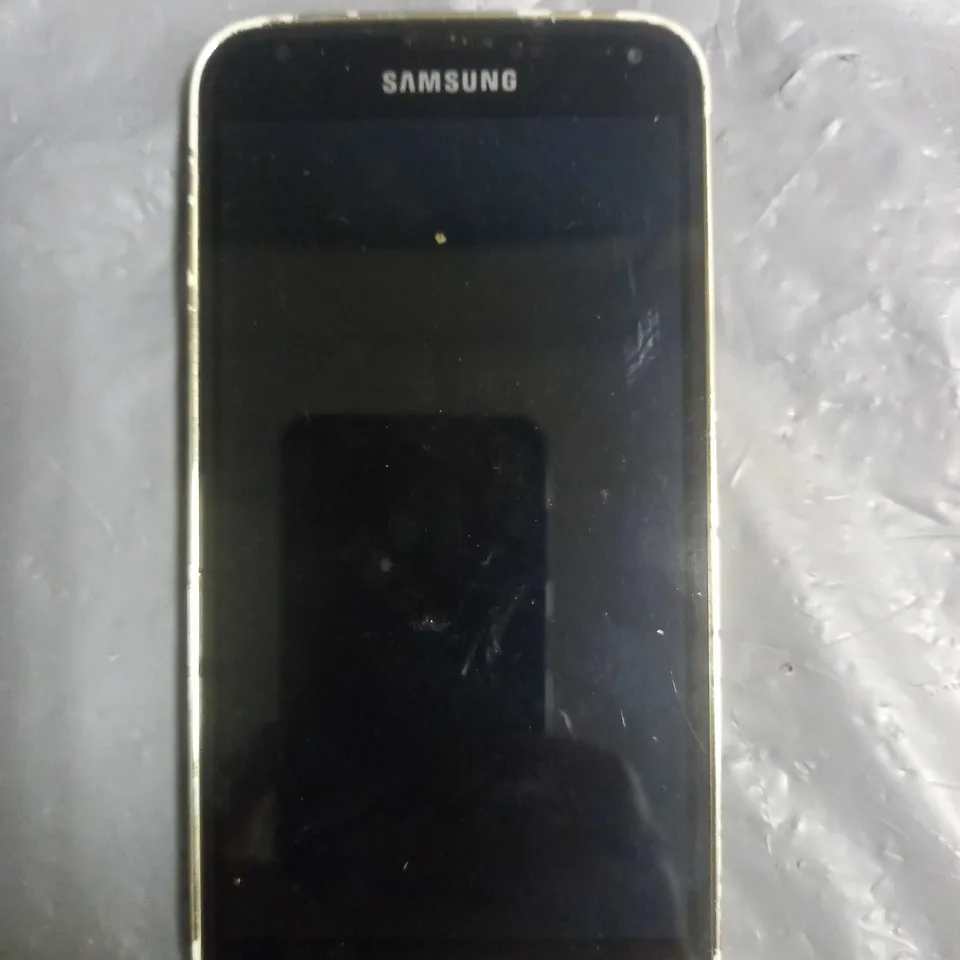 SAMSUNG GALAXY S5 SM-G900F MOBILE PHONE