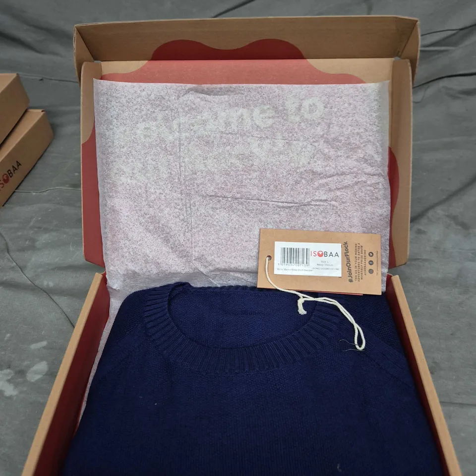 ISOBAA MENS MERINO MOSS STITCH SWEATER NAVY/DENIM SIZE L