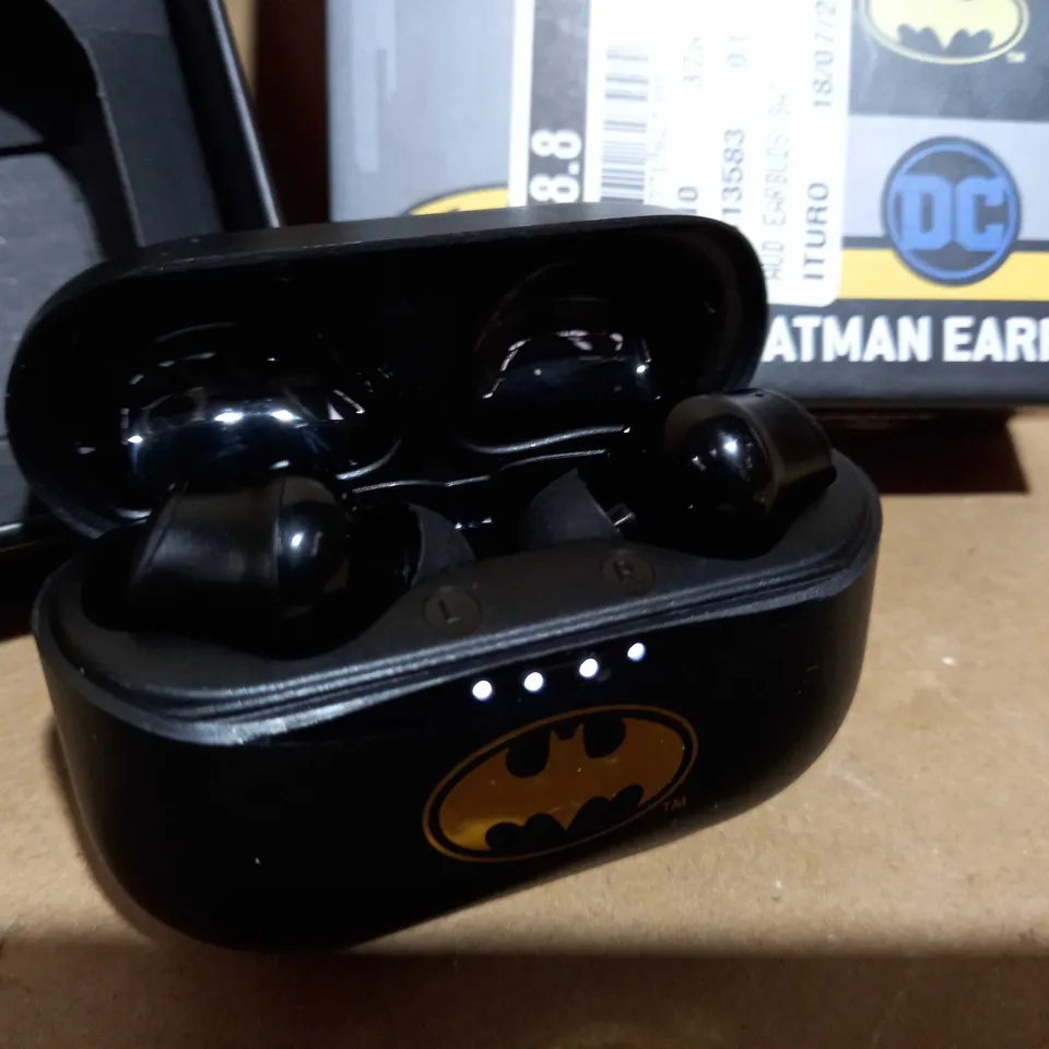 DC BATMAN WIRELESS EARPODS 