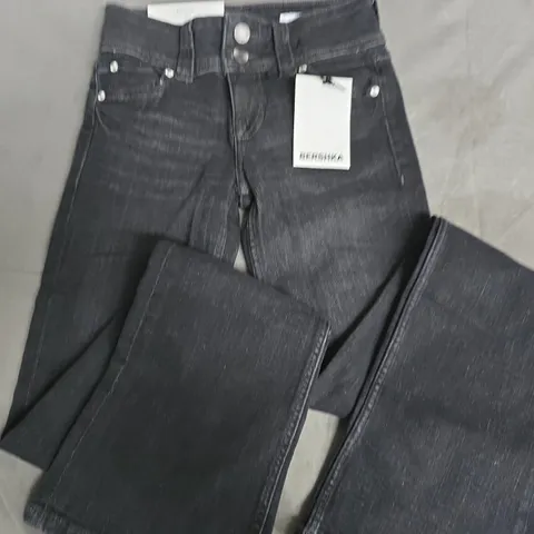 BERSHKA BOOTCUT SKINNY JEANS IN BLACK - EUR 32