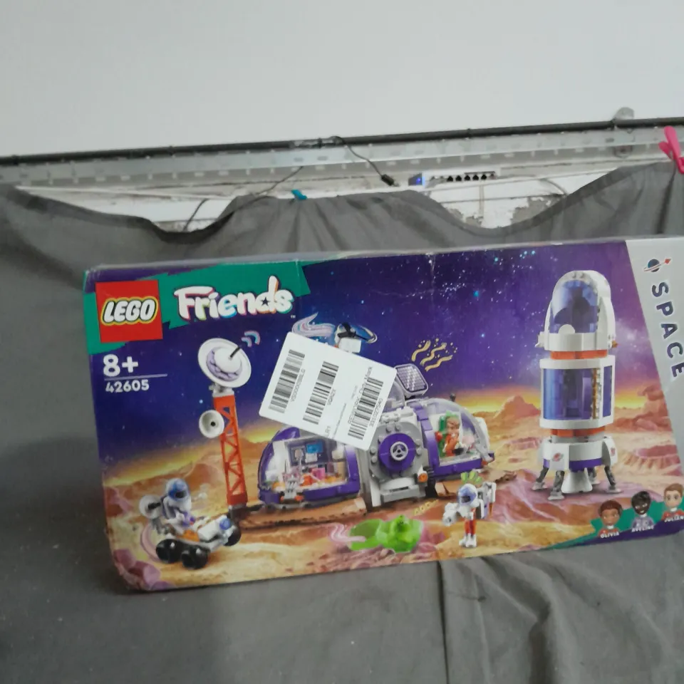 BOXED LEGO FRIENDS SPACE SET - 42605