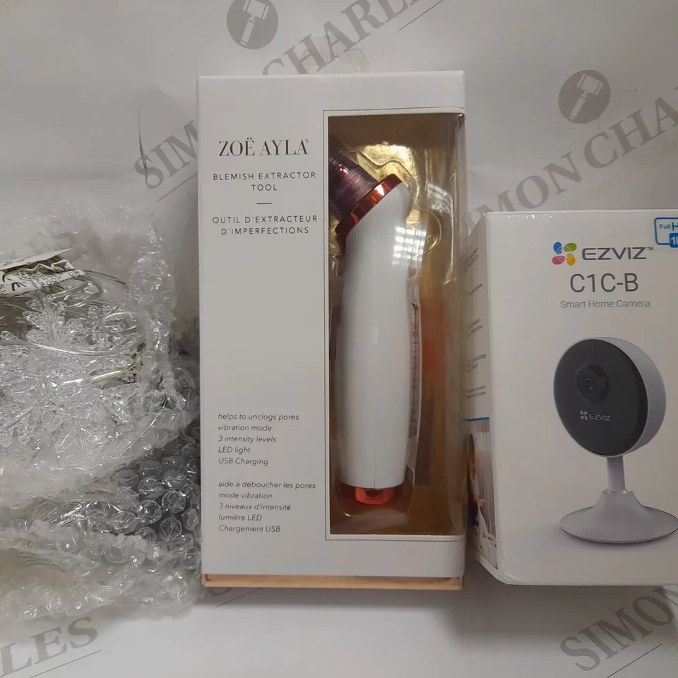 LOT OF 3 ASSORTED ELECTRICAL ITEMS TO INCLUDE EZVIZ SMART HOME CAMERA, ZOE AYLA BLEMISH EXTRACTOR TOOL, SNOWFLAKE WINDOW CURTAIN LIGHTS