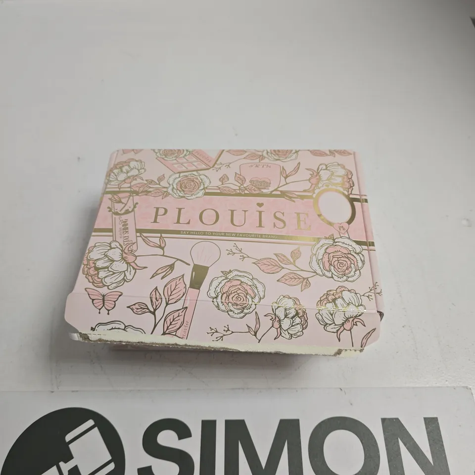 P LOUISE MYSTERY MAKE-UP GIFT SET – PINK FLORAL BOX
