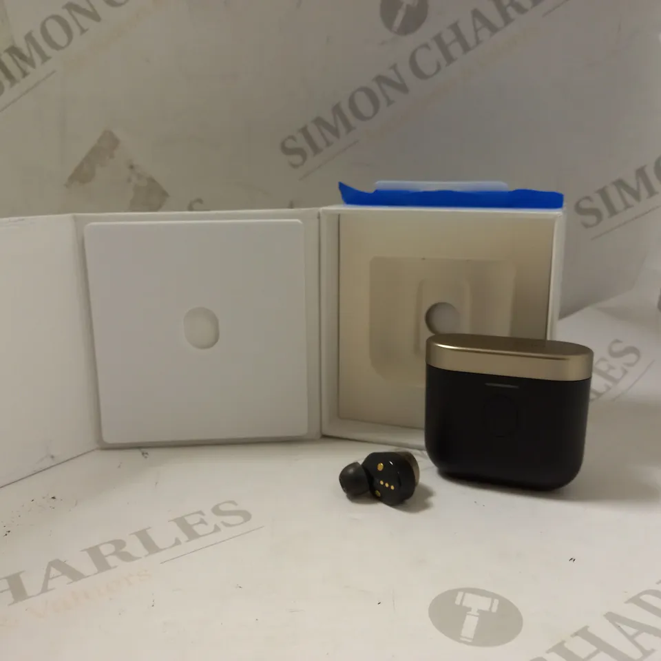 BOWERS & WILKINS PI7 TRUE WIRELESS NOISE CANCELLING IN EAR HEADPHONES