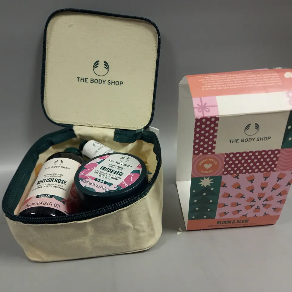 THE BODY SHOP BLOOM & GLOW BRITISH ROSE ESSENTIALS GIFT 