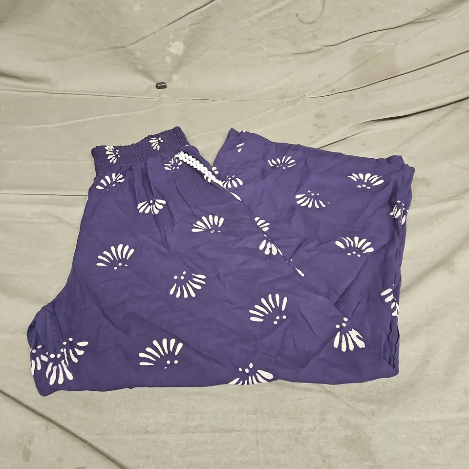 MONSOON BEACH TROUSERS IN NAVY PRINT SIZE S