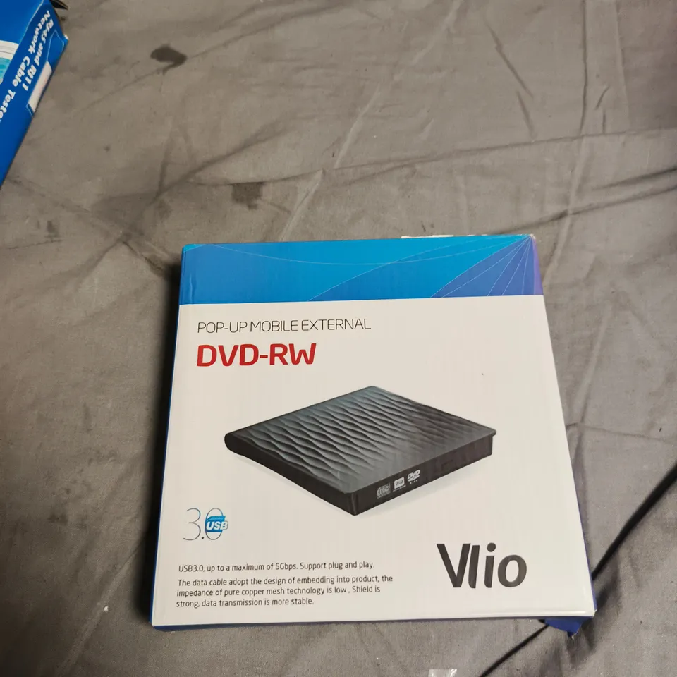 APPROXIMATELY 8 ASSORTED ELECTRICAL PRODUCTS INCLUDING WIFI RANGE EXTENDER , NETWORK CABLE TESTER ULTRA THIN FLOOD LIGHT 