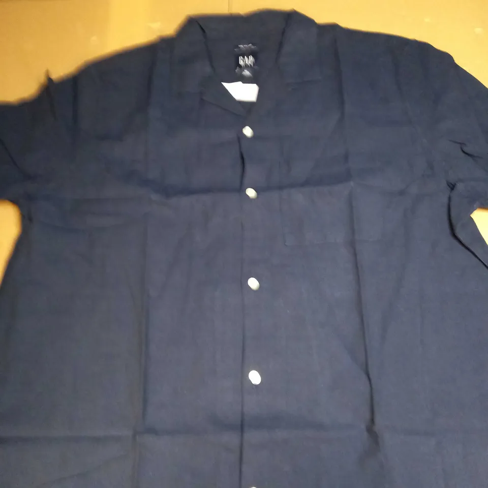 MENS GAP NAVY BUTTONED SHIRT SIZE XL