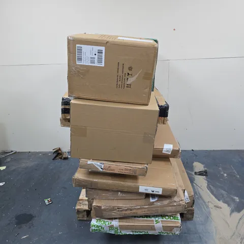 PALLET OF APPROXIMATELY 12 ASSORTED DAMAGED ITEMS 