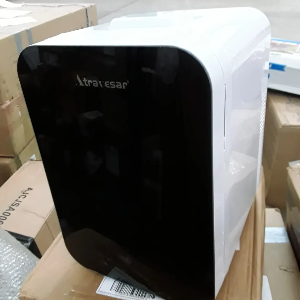 ATRAVESAR MINI FRIDGE 