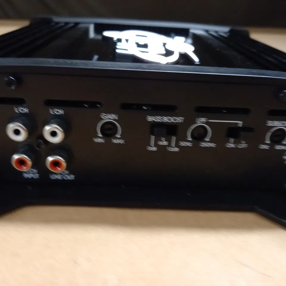 LANZAR HERITAGE HTG 137 2000 WATTS MONO BLOCK MOSFET AMPLIFIER