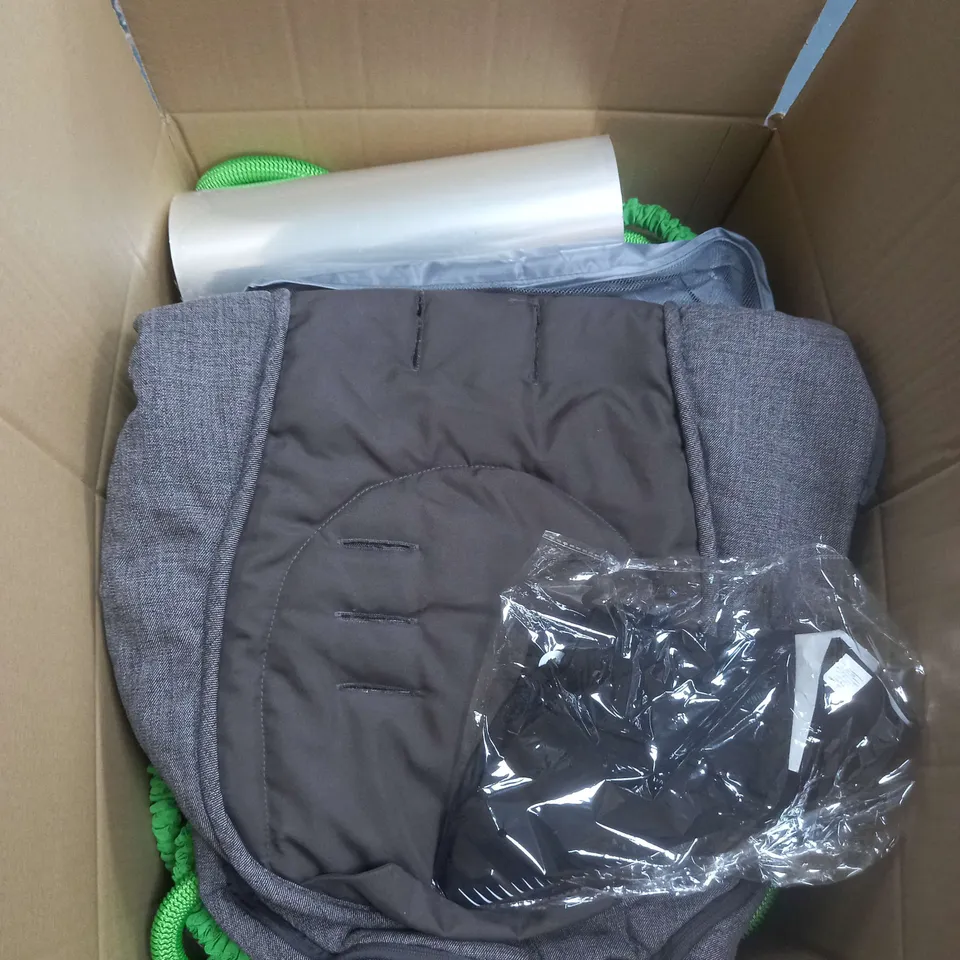 LARGE BOX OF APPROXIMATELY 15 ASSORTED HOUSEHOLD  ITEMS TOO INCLUDE TV BRACKETS , LAMP HOLDERS , FOOD STORAGE BOXES , ETC 