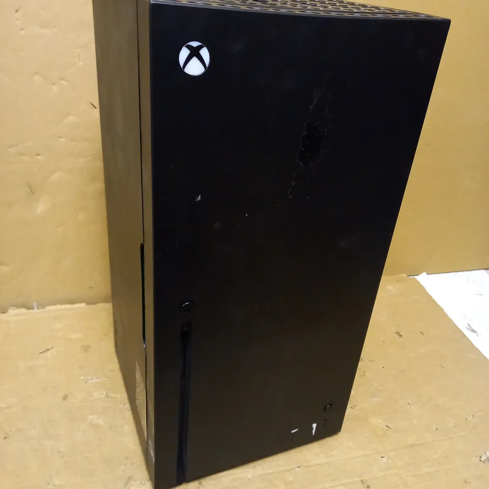 XBOX SERIES X REPLICA MINI FRIDGE THERMOELECTRIC COOLER 1.5:1