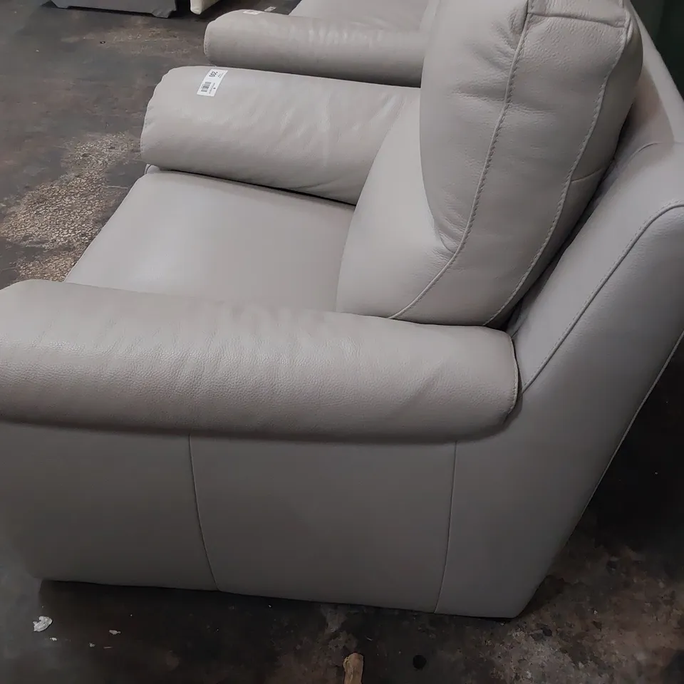 QUALITY ITALIAN DESIGNER MORINO LOUNGE SUITE COMPRISING POWER RECLINING THREE SEATER SOFA & FIXED EASY CHAIR