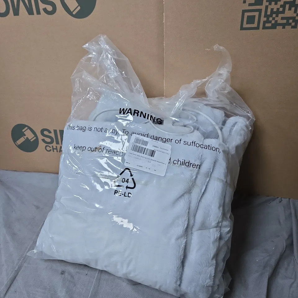 COZEE HOME FAUX FUR THROW