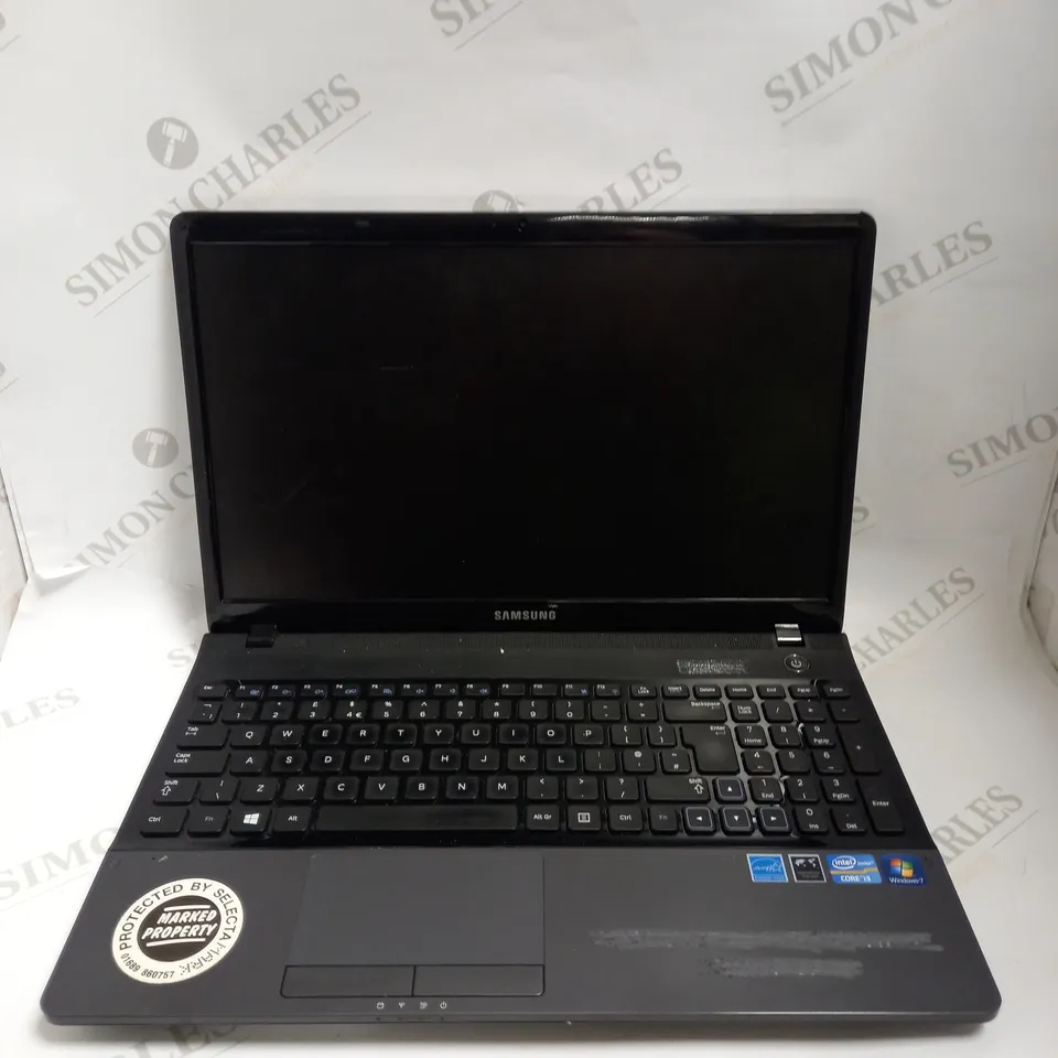 SAMSUNG NP300E5C LAPTOP