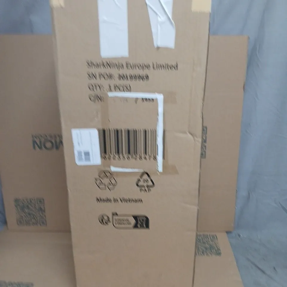 SHARK POWERDETECT CORDED STICK VACUUM CLEANER