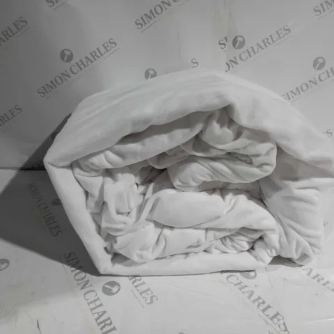BOXED COZEE HOME LUNASOFT FITTED SHEETS AND PILLOWCASES COLLECTION IN BRIGHT WHITE - KING SIZE