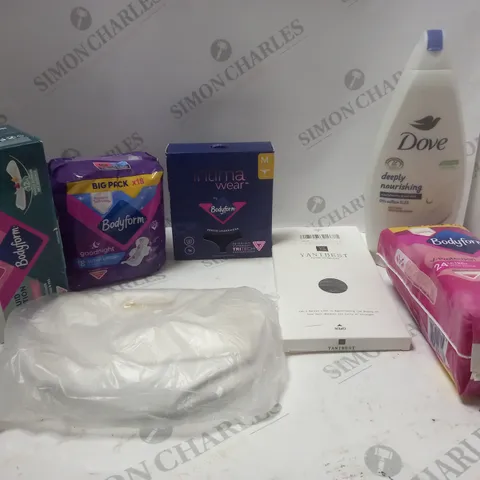 LOT OF ASSORTED COSMETIC ITEMS TO INCLUDE SANITARY TOWELS, PERIOD UNDERWEAR AND BODY WASH