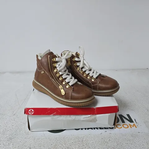 RIEKER ZIP BROWN SHOE SIZE 5 BOXED