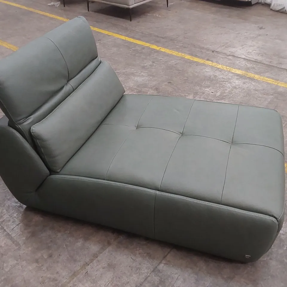 QUALITY DESIGNER ITALIAN MADE LEATHER CHAISE LONGUE