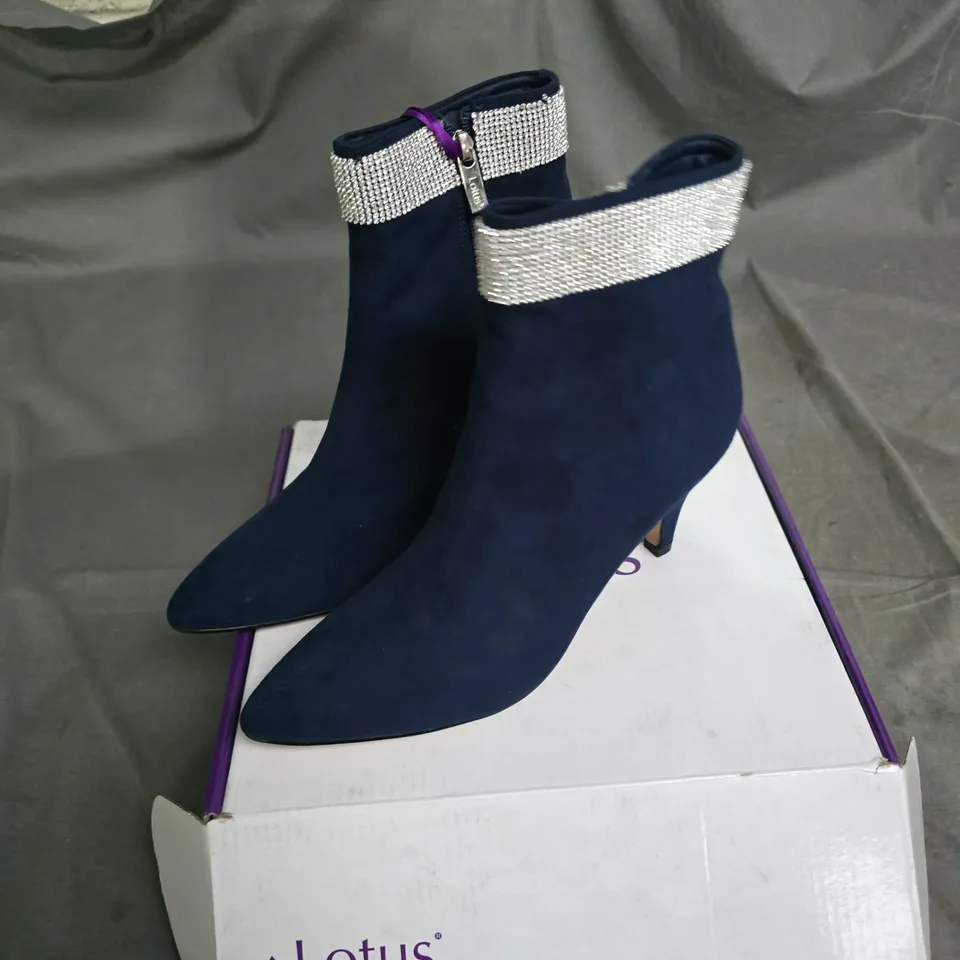 UK 7 LOTUS KRYSTAL ULB332 NAVY DIAMANTE BOOTS
