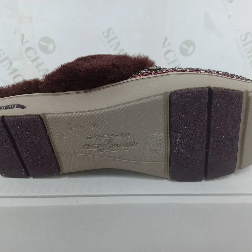 SKECHERS BURGUNDY ARCH SLIP ON SHOES - SIZE 5