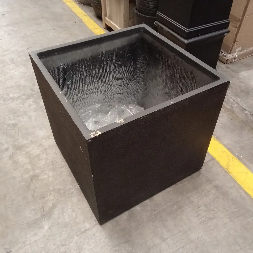 BARDWELL SQUARE PLANTER 55cm BLACK