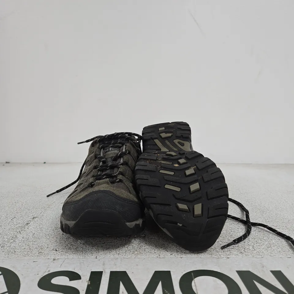 KARRIMOR HIKING SHOES – GREY, UK 8 (US 9) – PAIR