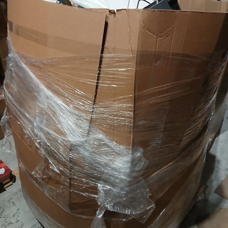 PALLET CONSISTING OF A LARGE QUANTITY OF ASSORTED PRODUCTS TO INCLUDE; MONOCHROME FLOOR LAMP, CUTLERY SET, DINNER SET, WOODEN BLOCKS, STRAW TOPPERS AND SWAN TOASTER