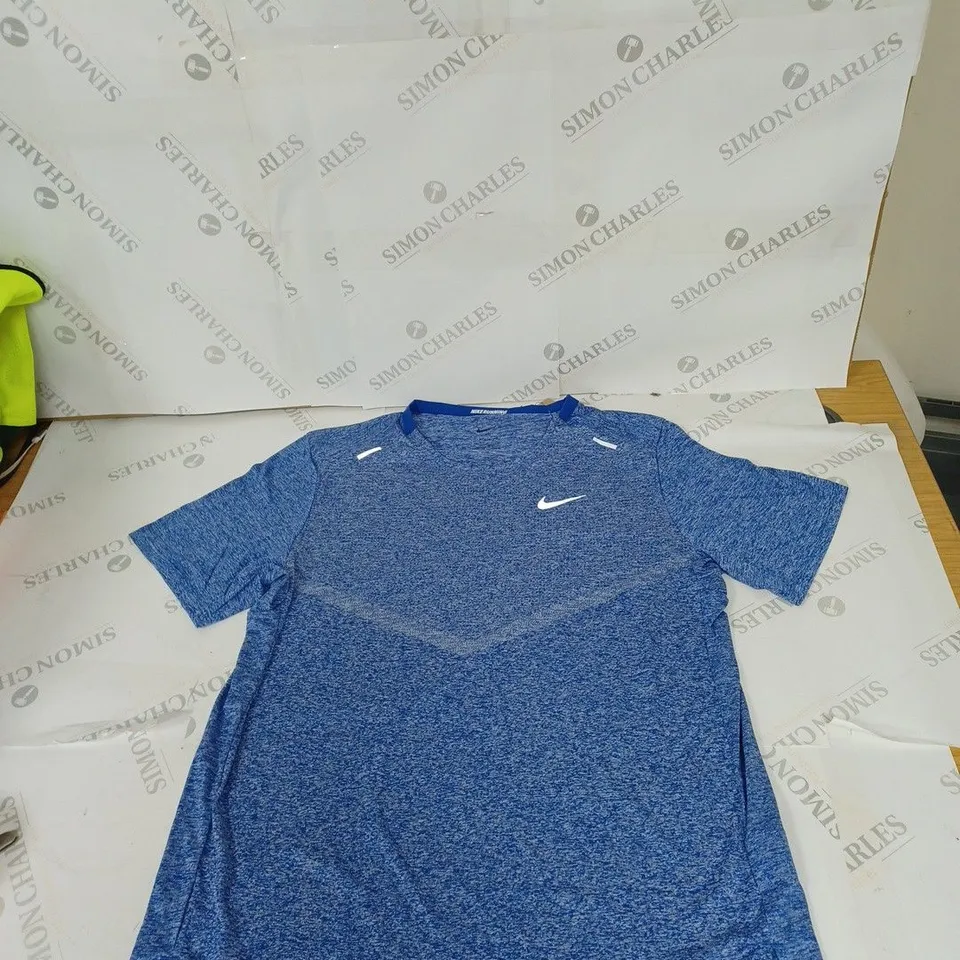 MENS NIKE RUNNING TOP BLUE SIZE MEDUM