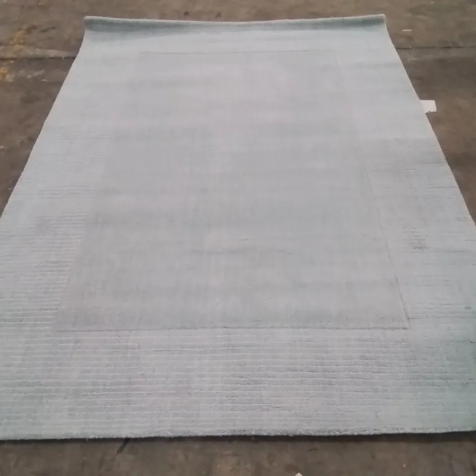 QUALITY DESIGNER AREA RUG - APPROXIMATELY 230X160CM