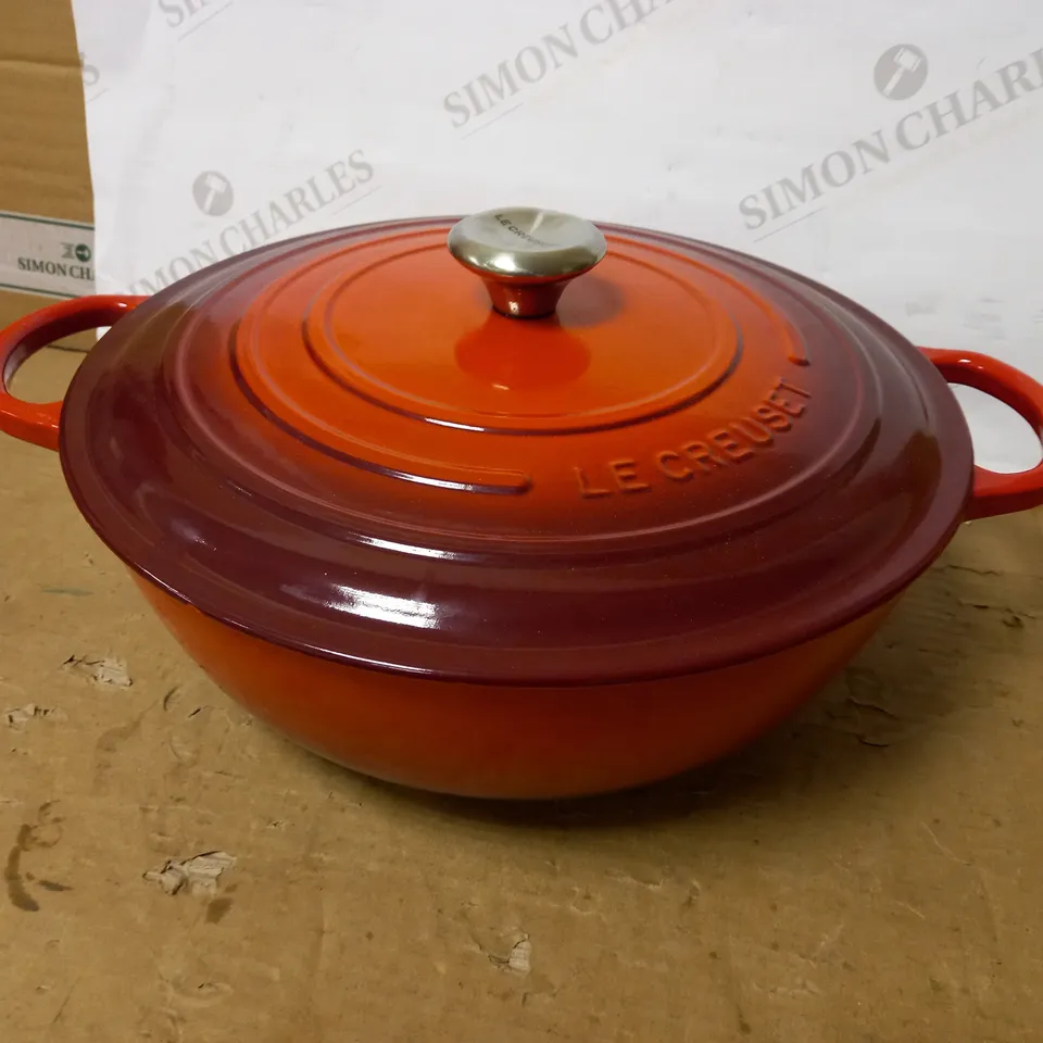 LE CREUSET SIGNATURE ENAMELLED CAST IRON CASSEROLE DISH WITH LID