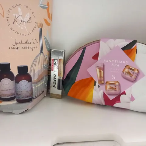 THREE ASSORTED COSMETICS PRODUCTS TO INCLUDE; SANCTUARY SPA LILY AND ROSE FAVOURITES, INFAILABLE UNBELIEVABROW AND KIND HAIR SET