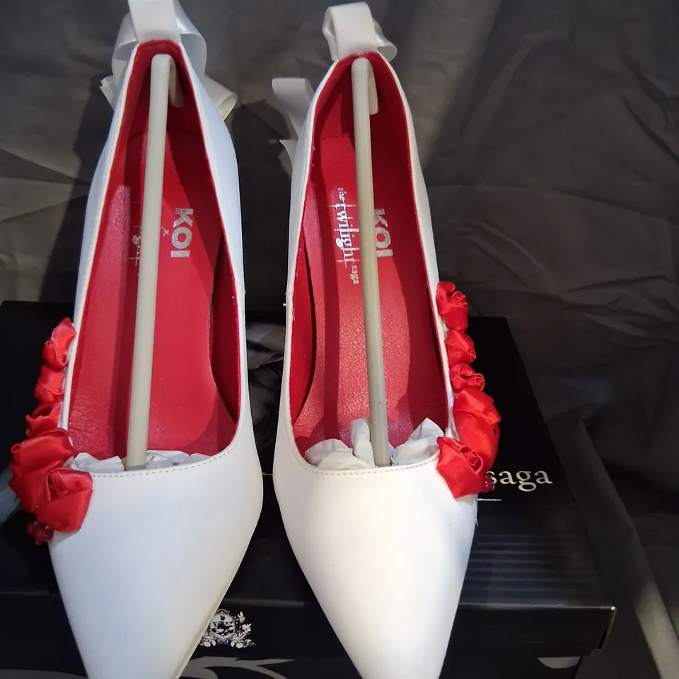 BRAND NEW BOXED KOI X THE TWILIGHT SAGA BELLA'S NIGHTMARE ROSE HEELS - PEARL SIZE 3