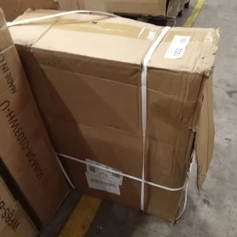 BOXED FOLDING FISHING CHAIR