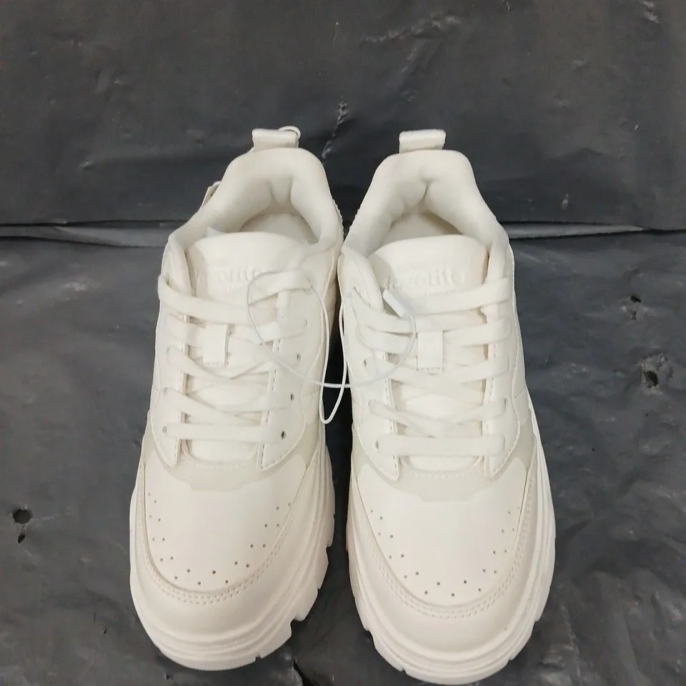 PAIR OF ZARA LACE UP TRAINERS IN WHITE - 2